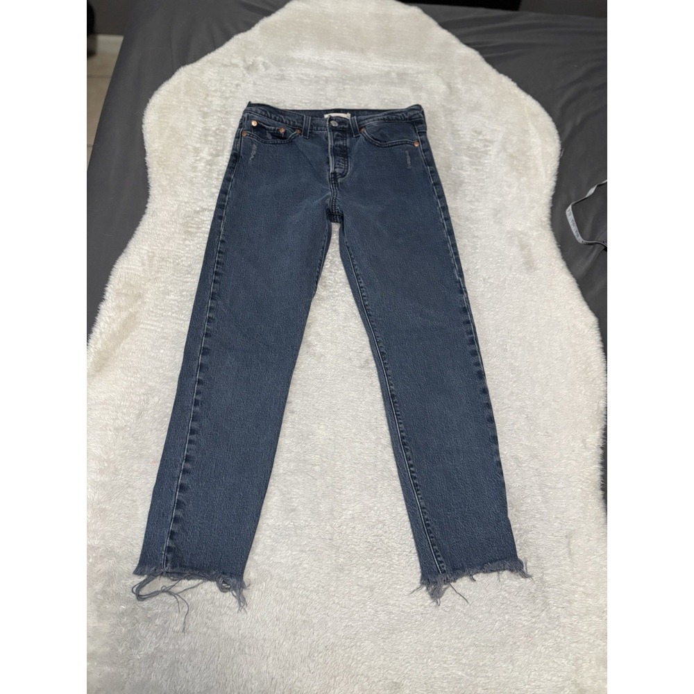 Levis Jeans Women 28 Wedgie Ankle High Rise Button Fly Icon Fit Light Fray 28x27